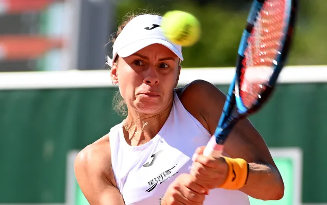 Brawo Magda Linette! Świetny mecz Polki przeciwko liderce rankingu WTA
