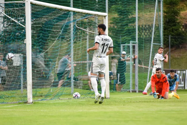 Mahir Emreli z hattrickiem. Legia wygrała pierwszy sparing