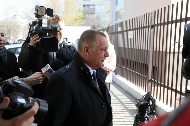 Marian Banaś zawiadamia prokuraturę w sprawie Jarosława Kaczyńskiego