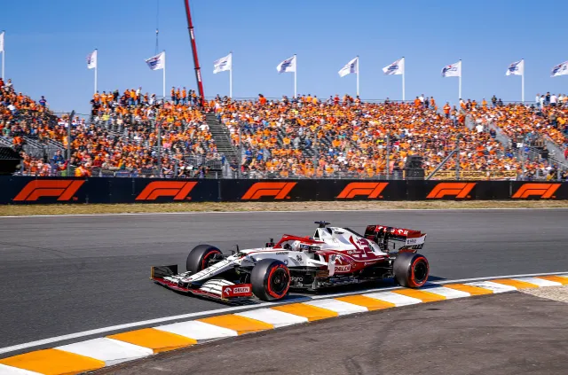 Robert Kubica 15. w wyścigu Formuły 1 o Grand Prix Holandii