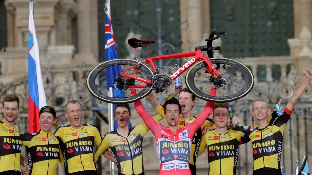 Vuelta a Espana. Trzeci z rzędu triumf Primoza Roglica