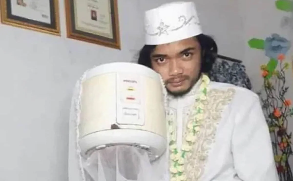 Mężczyzna "poślubił" garnek. Chciał wyśmiać stereotypy na temat kobiet