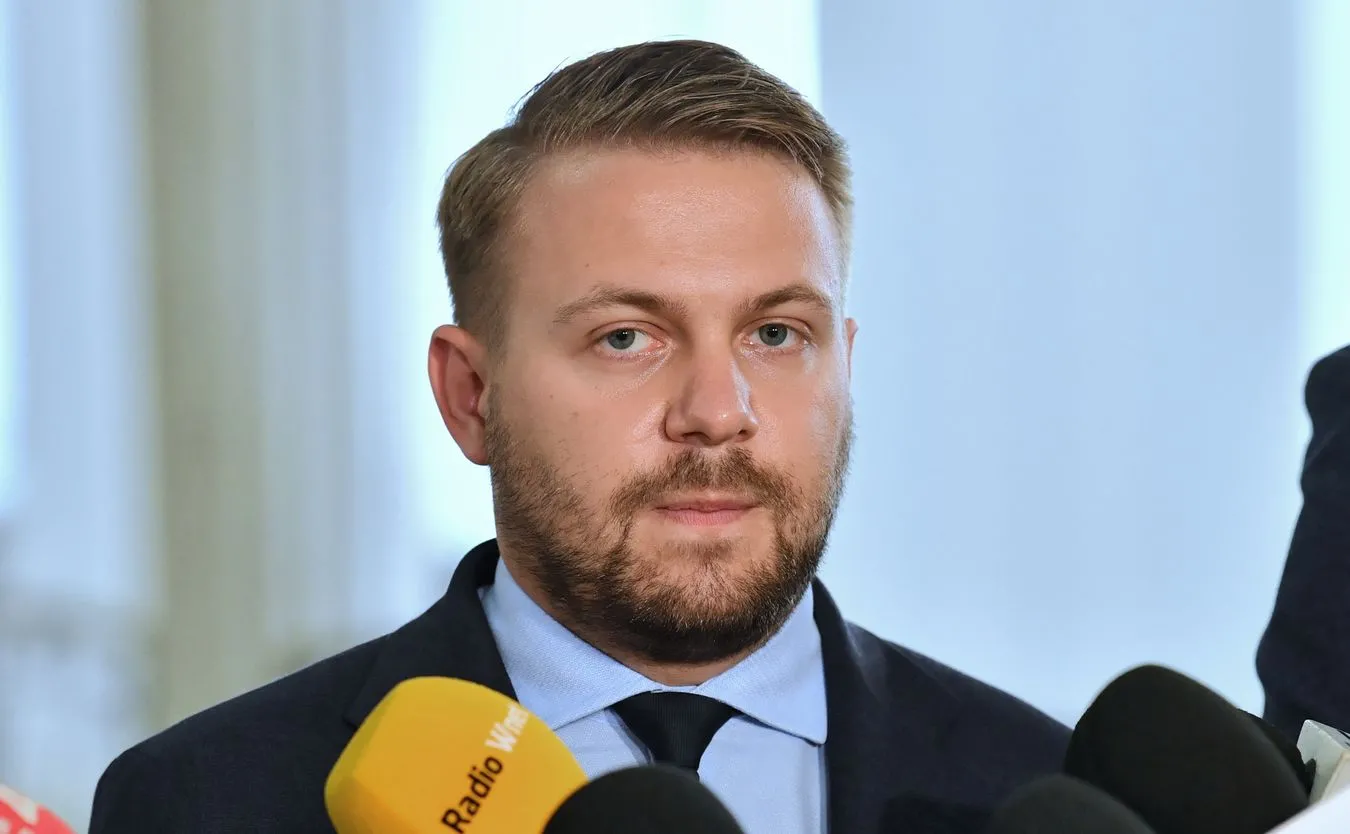 Ozdoba: Nord Stream 2 to nowy pakt Ribbentrop-Mołotow