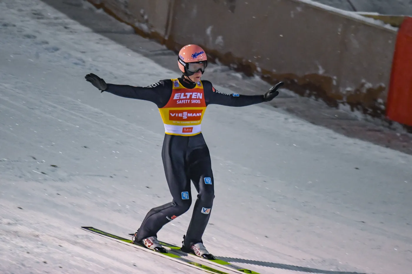 PŚ w skokach. Geiger wygrał kwalifikacje, pięciu Polaków w konkursie