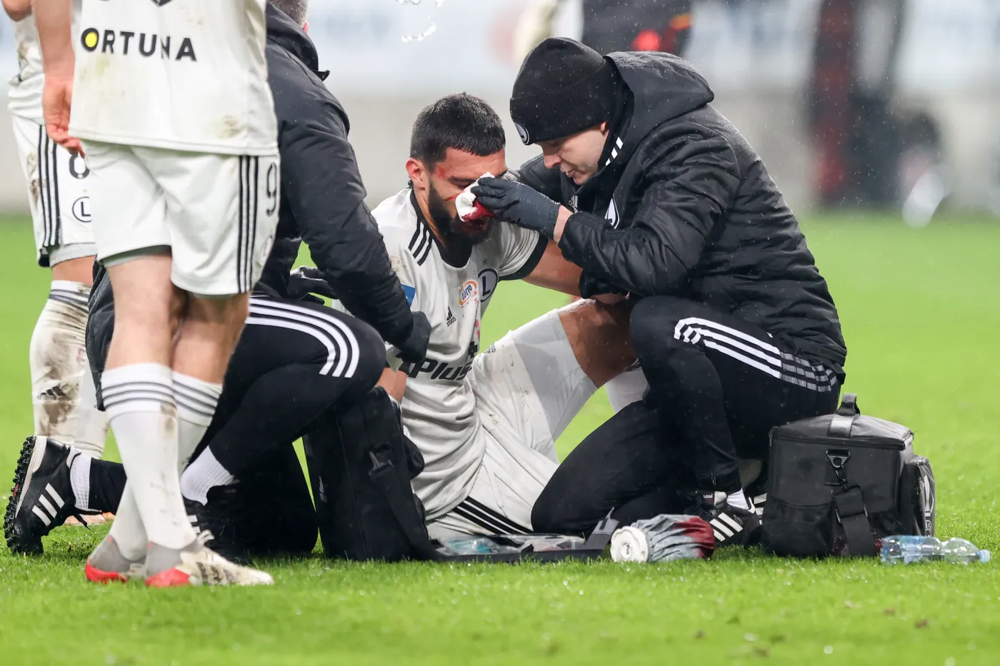 Krew i połamane kości. Tak Legia walczyła o przerwanie serii porażek