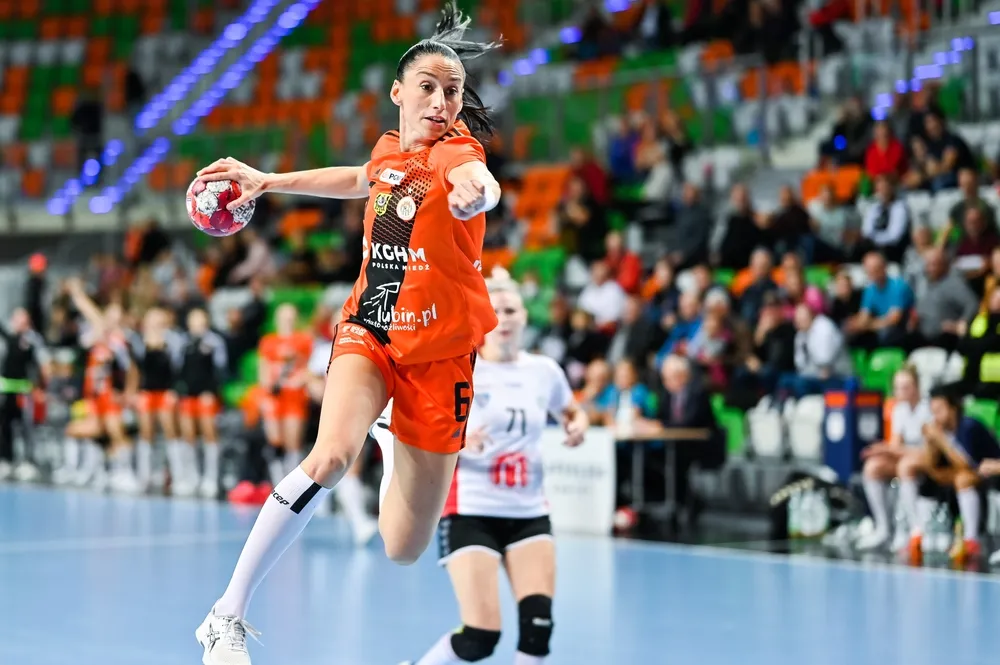 LE piłkarek ręcznych. Awans Zagłębia do fazy grupowej