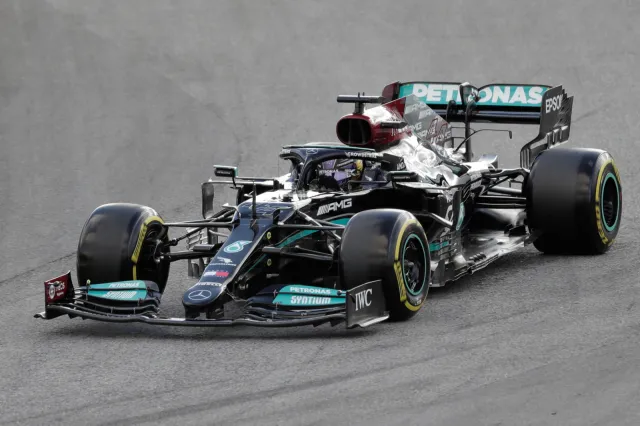 Co to był za wyścig! Spektakularna pogoń Hamiltona w Brazylii