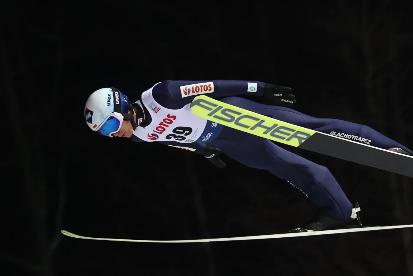 PŚ w skokach. Nadal kiepsko. W Wiśle żaden z Polaków nie "wskoczył" nawet do "10"