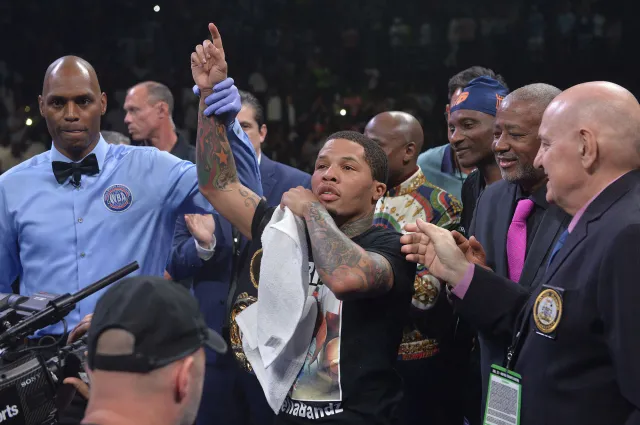 Davis obronił tytuł mistrza świata WBA wagi lekkiej