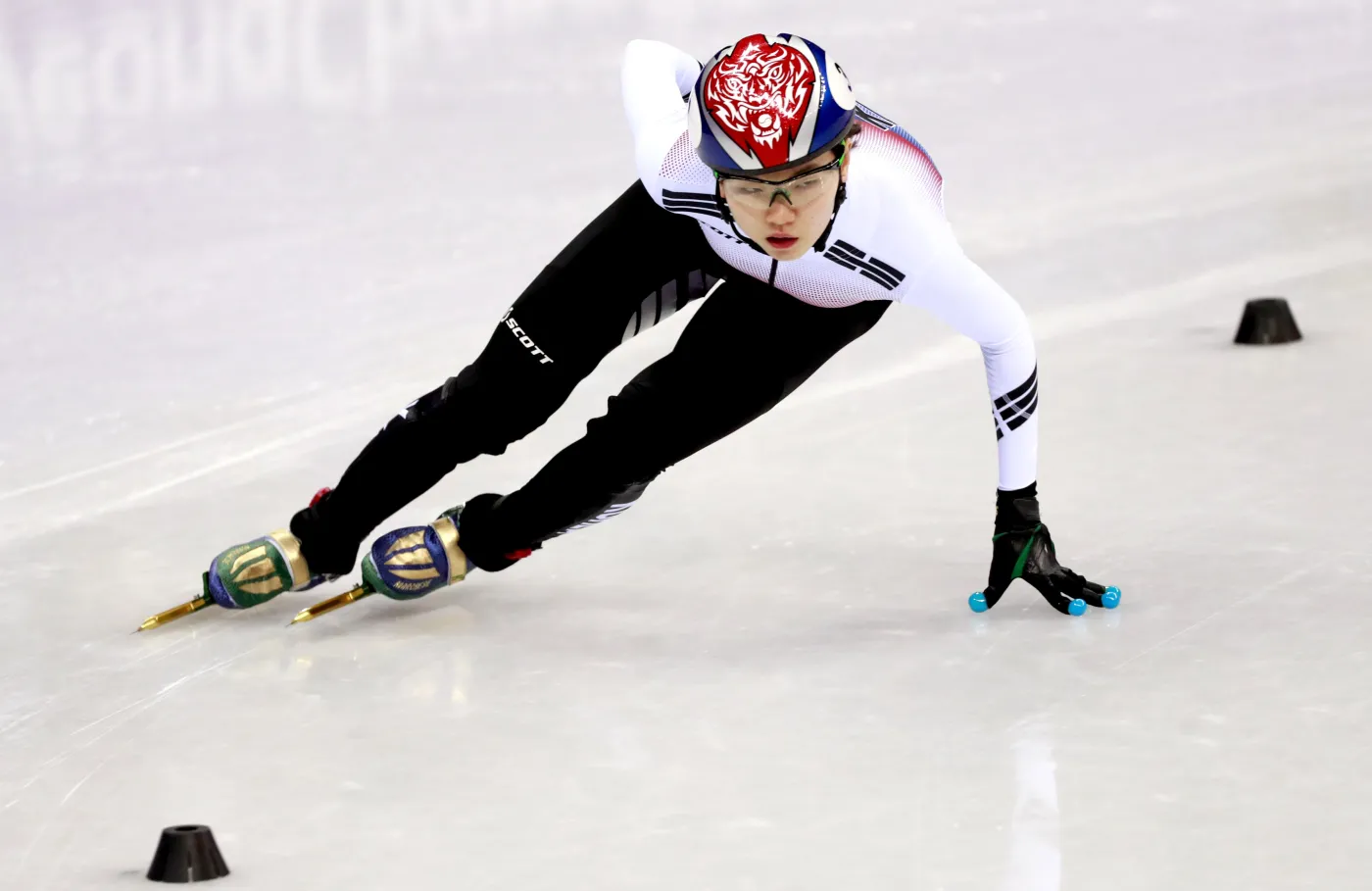 Mistrzyni olimpijska w short tracku Shim Suk-hee zawieszona