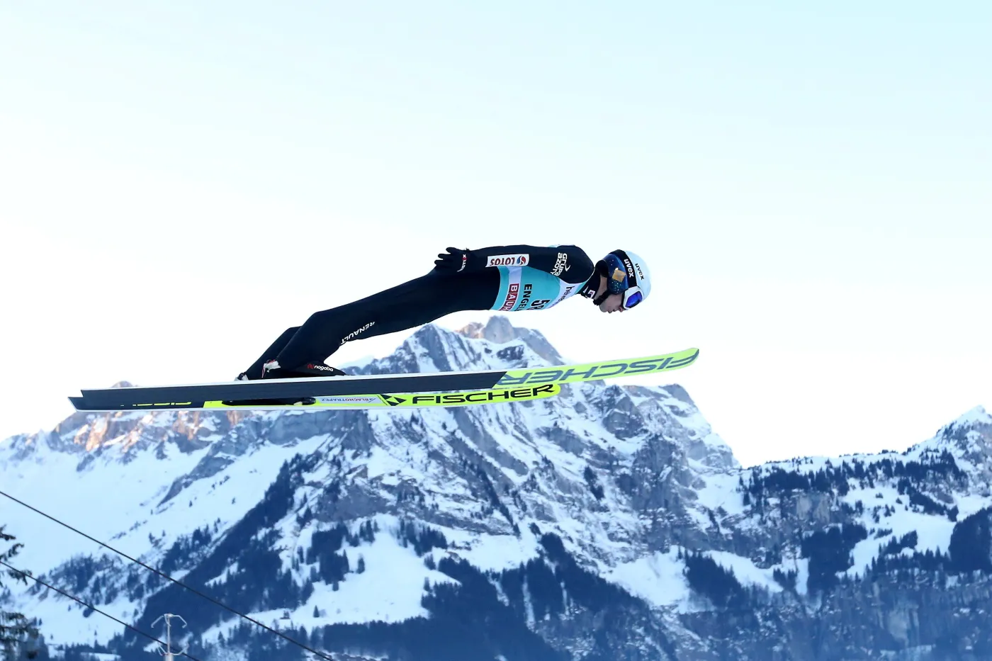 PŚ w skokach. Stoch 5. w kwalifikacjach. Tragiczny skok Żyły, odpadł też Murańka