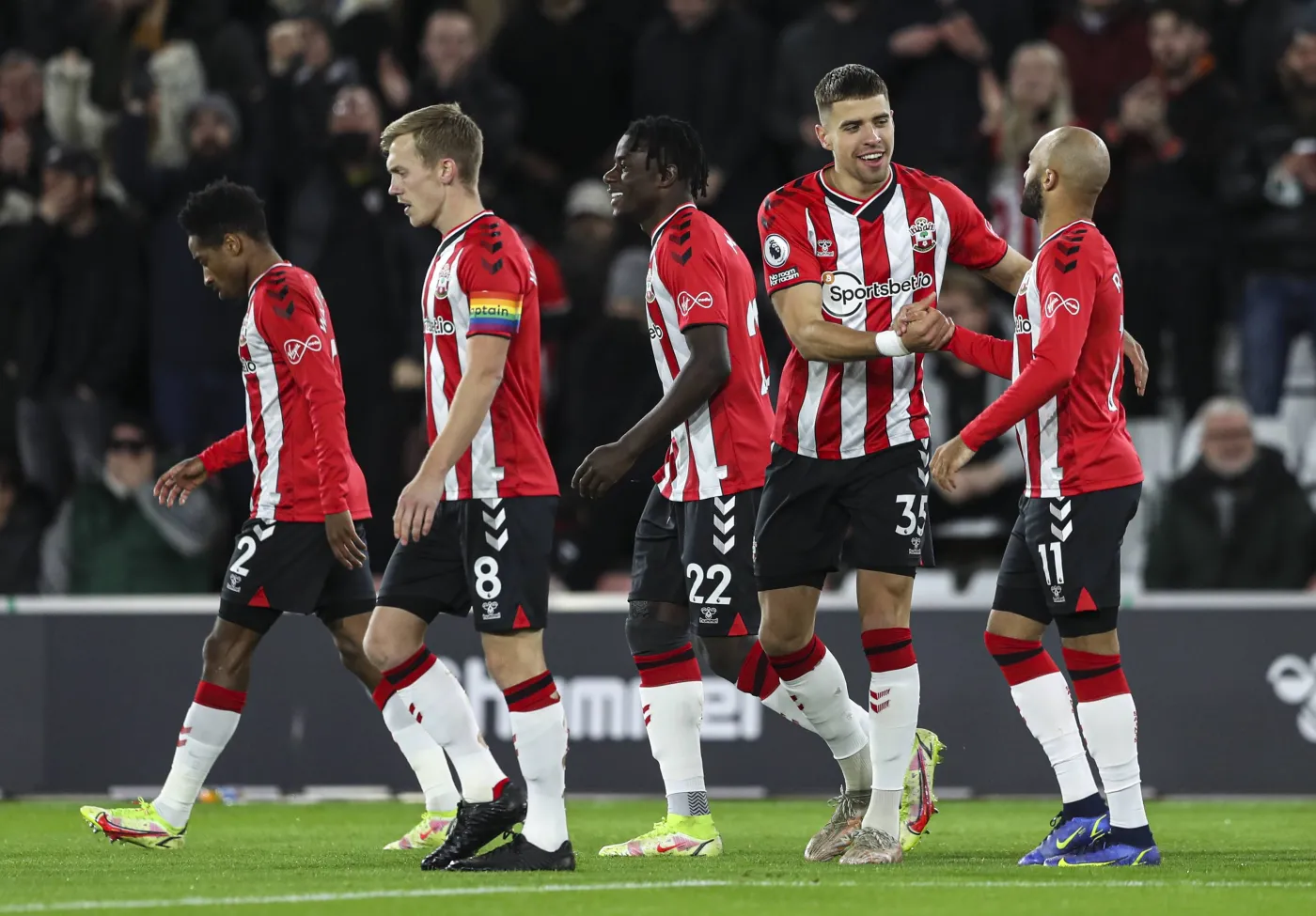 Bednarek strzelił trzeciego gola w sezonie. Southampton rozbił Brentford
