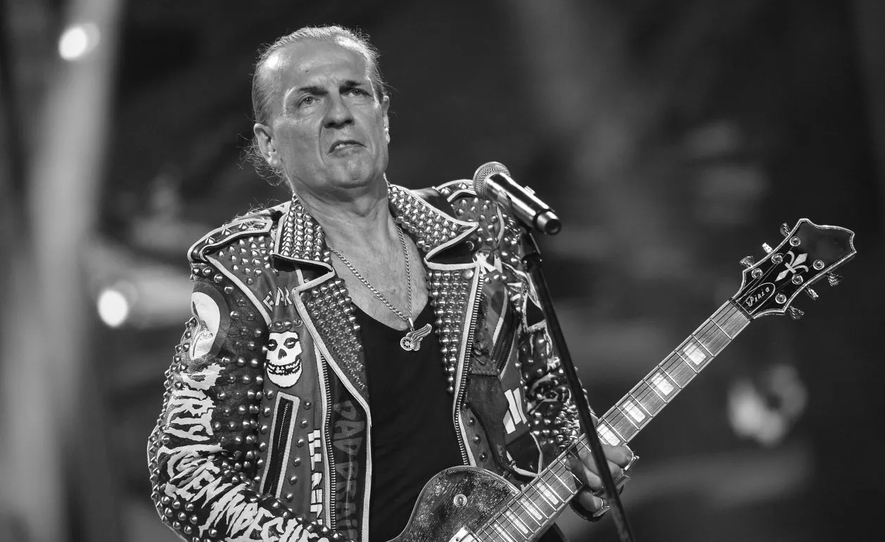 Pogrzeb gitarzysty, założyciela TSA Andrzeja Nowaka na Powązkach