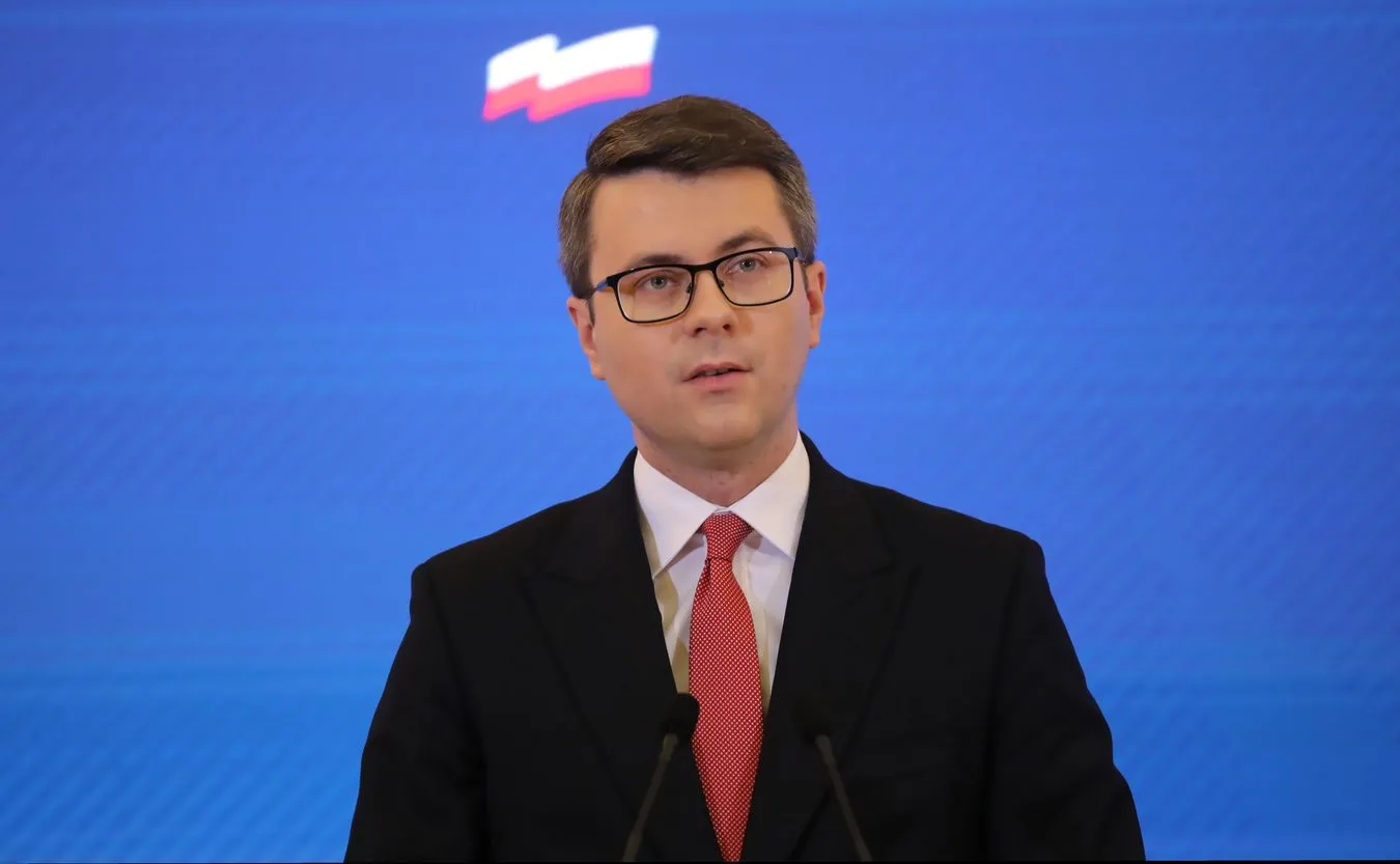 Müller przyznaje: Doszło do złego naliczenia podatku. Nauczyciele otrzymają wyrównanie