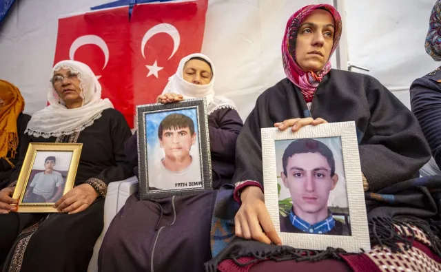 Kurdowie pod ostrzałem tureckich sił zbrojnych