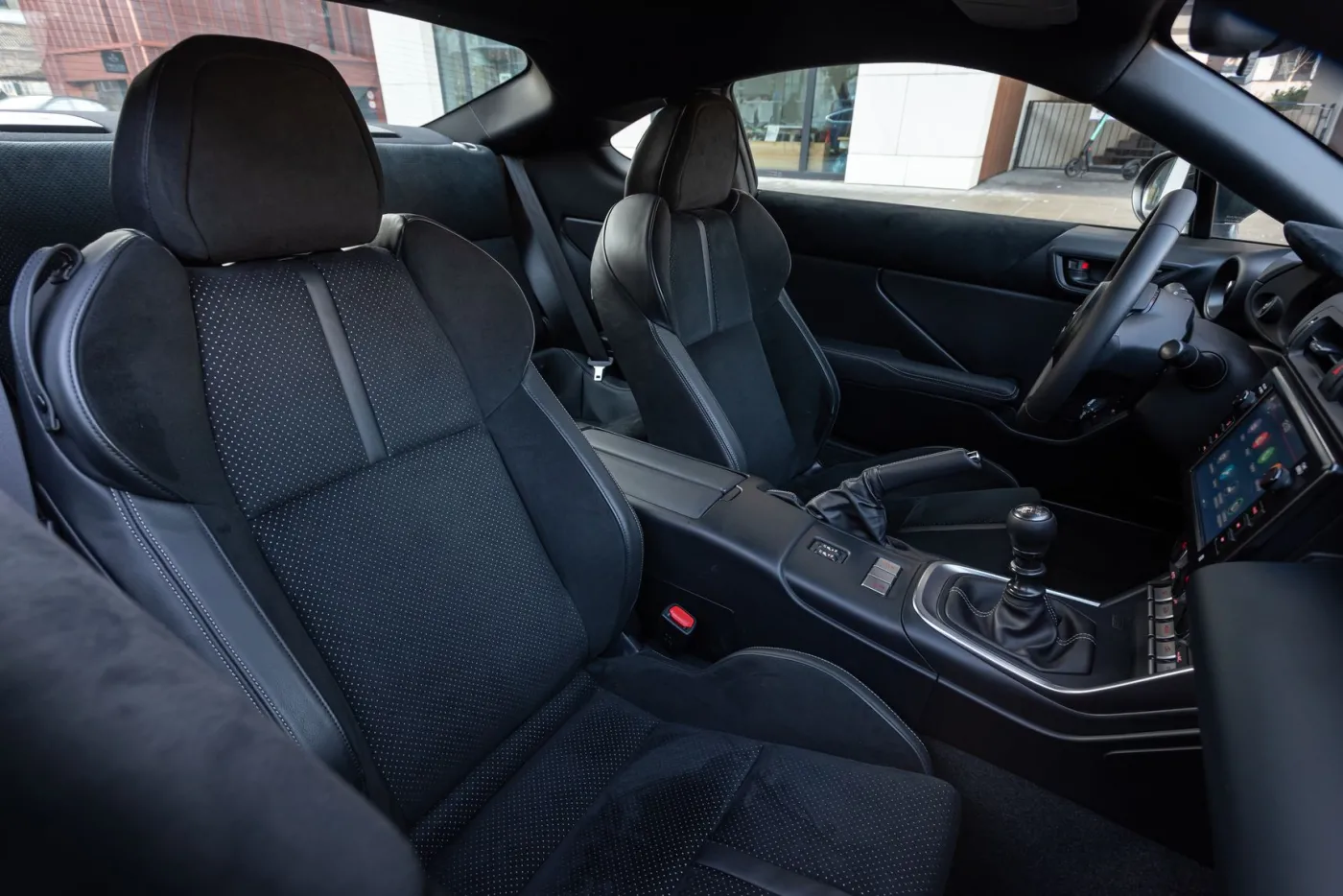 toyota-gr86-37348468.jpg
