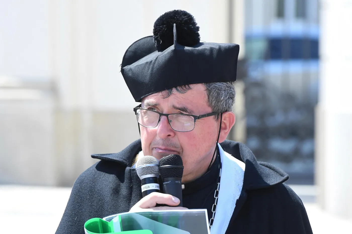 Mówił, że dzieci z in vitro to zwierzęta. Rusza proces byłego księdza Natanka