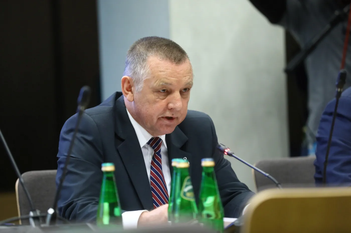 Wiceprezes NIK donosi prokuraturze na Mariana Banasia