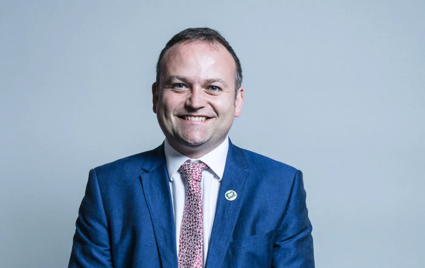 Poseł Partii Pracy zawieszony po rasistowskich uwagach do dziennikarza