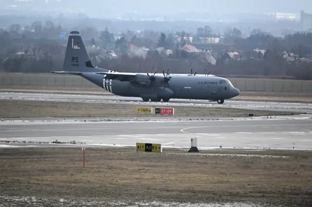 Kolejny samolot US Army wylądował w Polsce [ZDJĘCIA]
