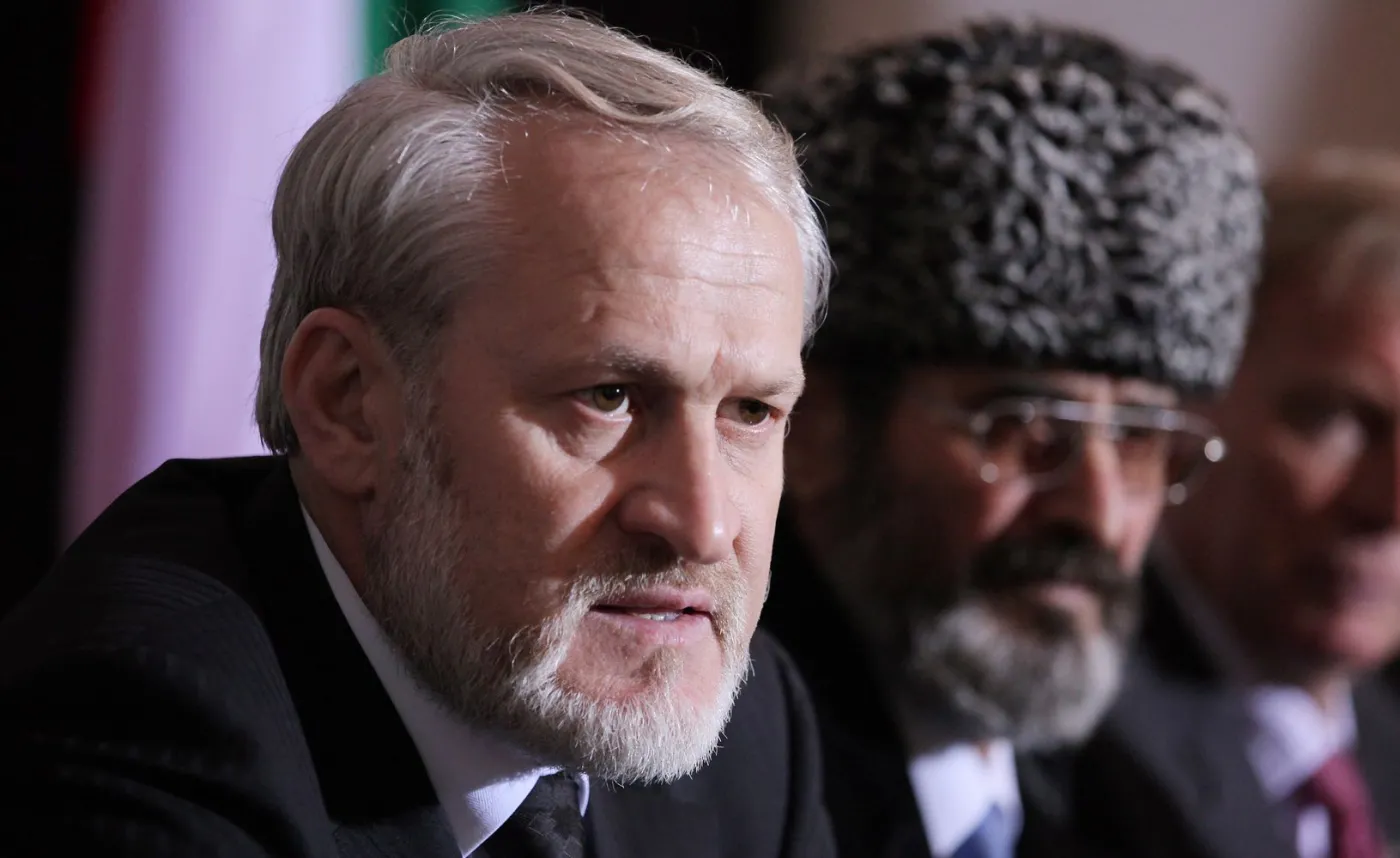 Ahmed Zakajew  Aslanbek Kekharsaew 