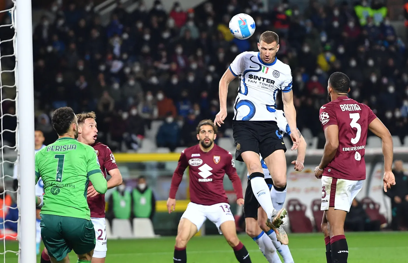 Kolejna wpadka Interu Mediolan. Linetty na ławce rezerwowych