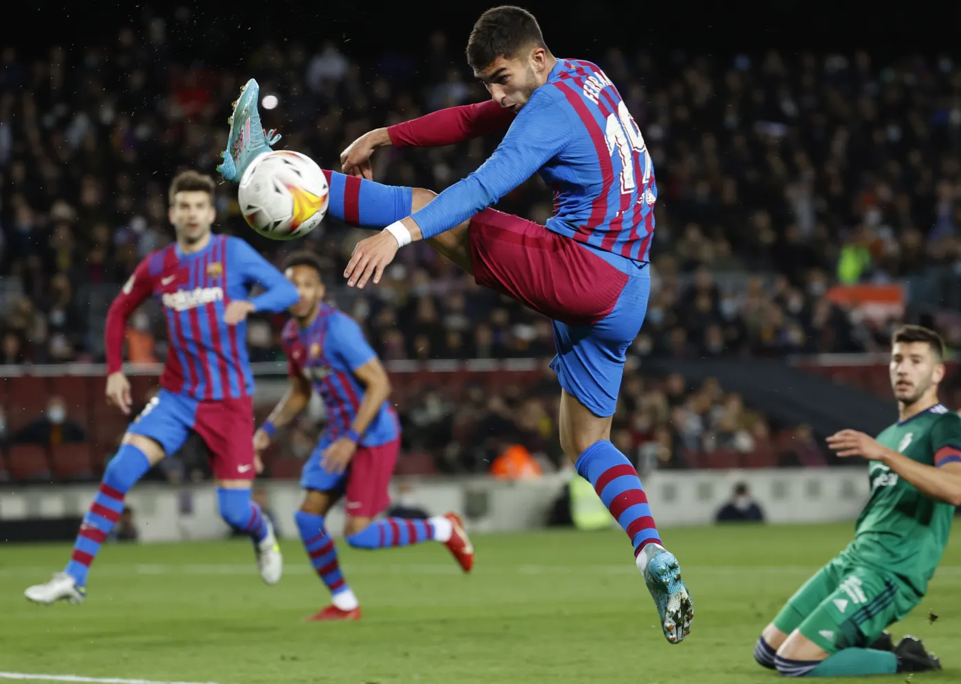 Efektowna wygrana Barcelony. Po 27. minutach było już 3:0 [WIDEO]