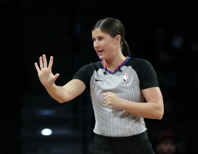 Obecny sezon NBA z rekordową liczbą kobiet sędziujących mecze