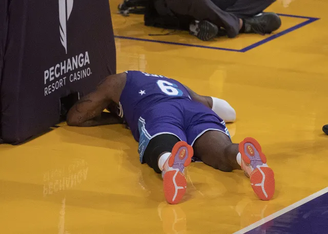 Katastrofa Los Angeles Lakers. Nie zagrają w play off ligi NBA