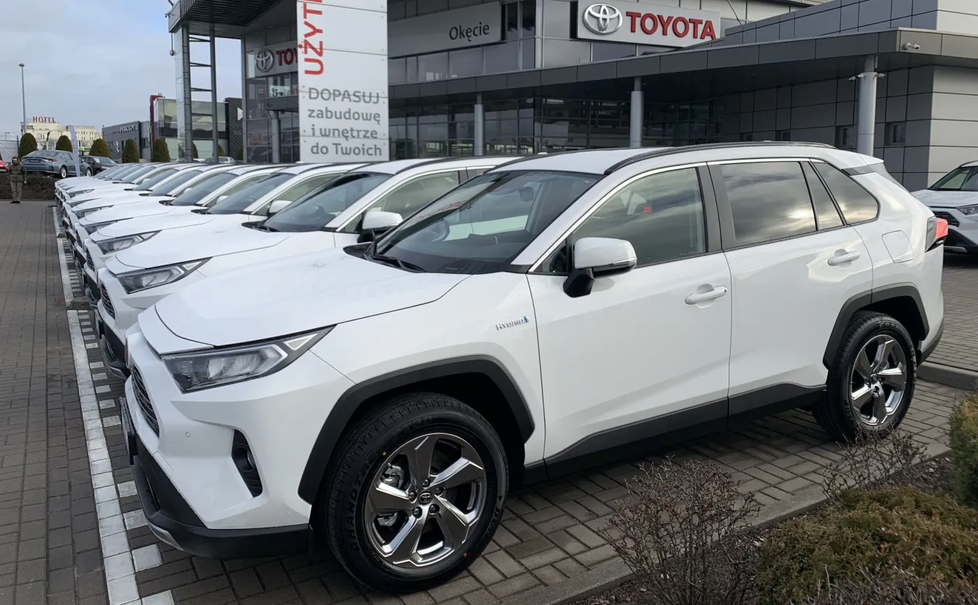 toyoty-rav4-37424601.jpeg