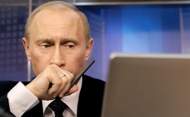 Putin ma "asa w rękawie"? Politico: Nie wykorzystał jeszcze instrumentów klasy A