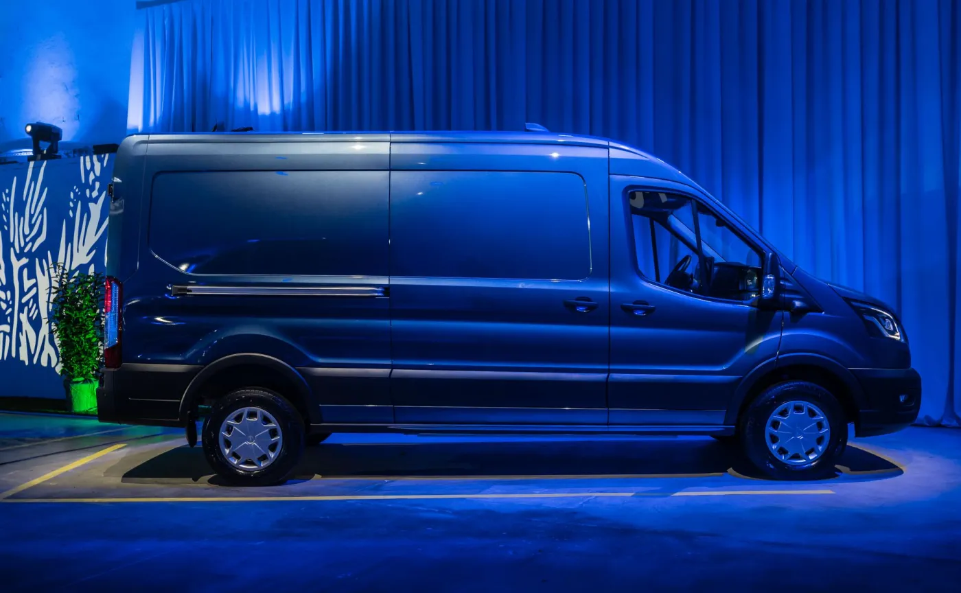 ford-etransit-37411098.jpg