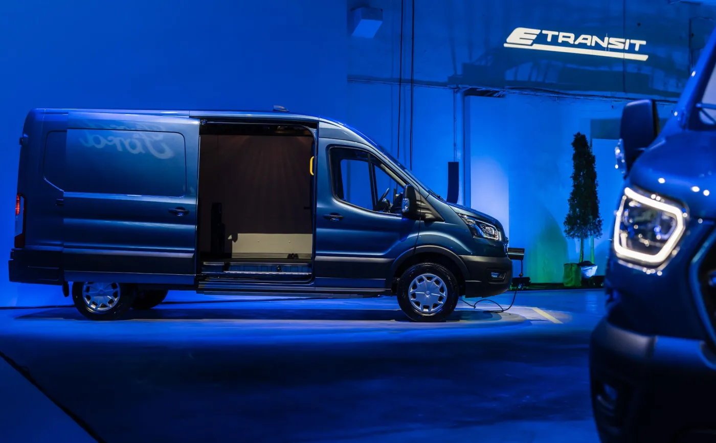 ford-etransit-37411119.jpg