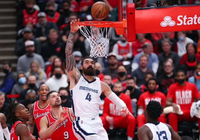 Liga NBA. Nieoczekiwana porażka Grizzlies na początek play off