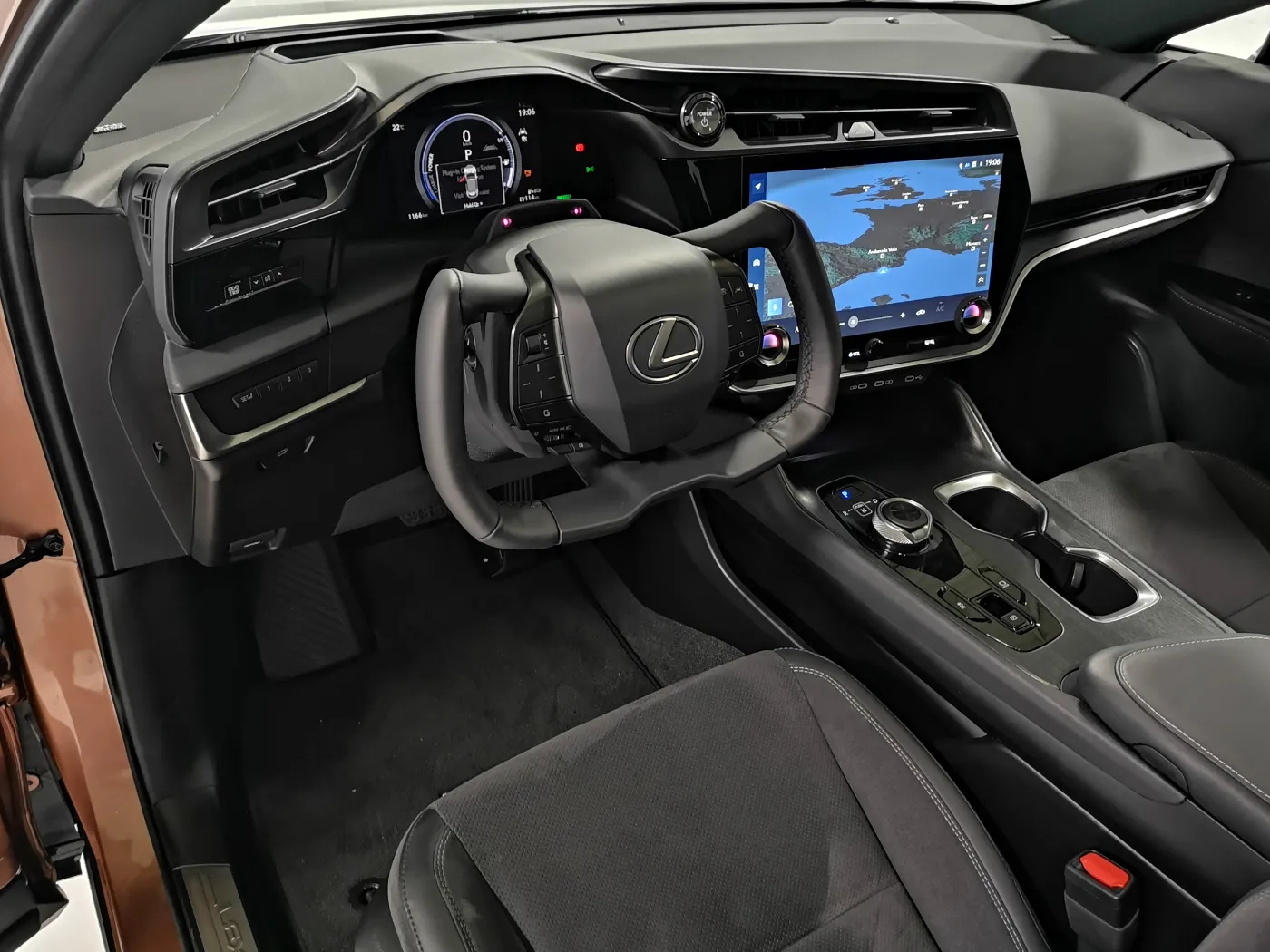 lexus-rz-450e-37434456.jpg