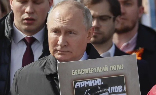 Żaryn: Putin manipulował historią wojny i usprawiedliwiał zbrodnicze działania przeciw Ukrainie