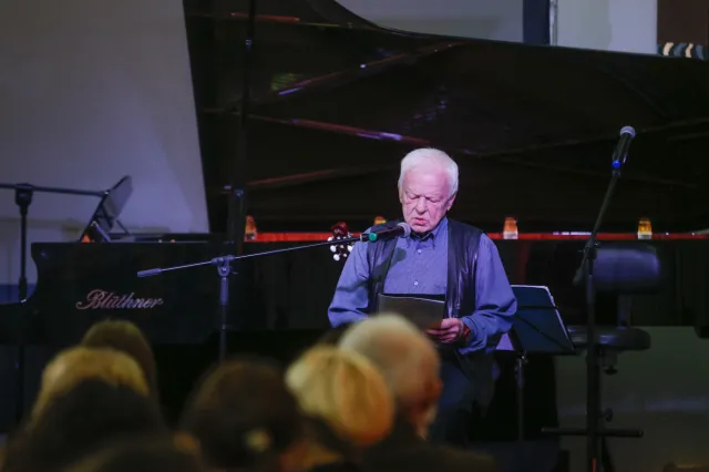 Opania ma problemy ze zdrowiem? Jest komentarz Teatru Ateneum