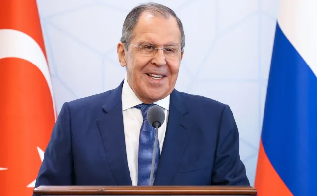 "Głowa cię boli?". Poirytowany Ławrow odpowiada na pytanie o kradzież zboża