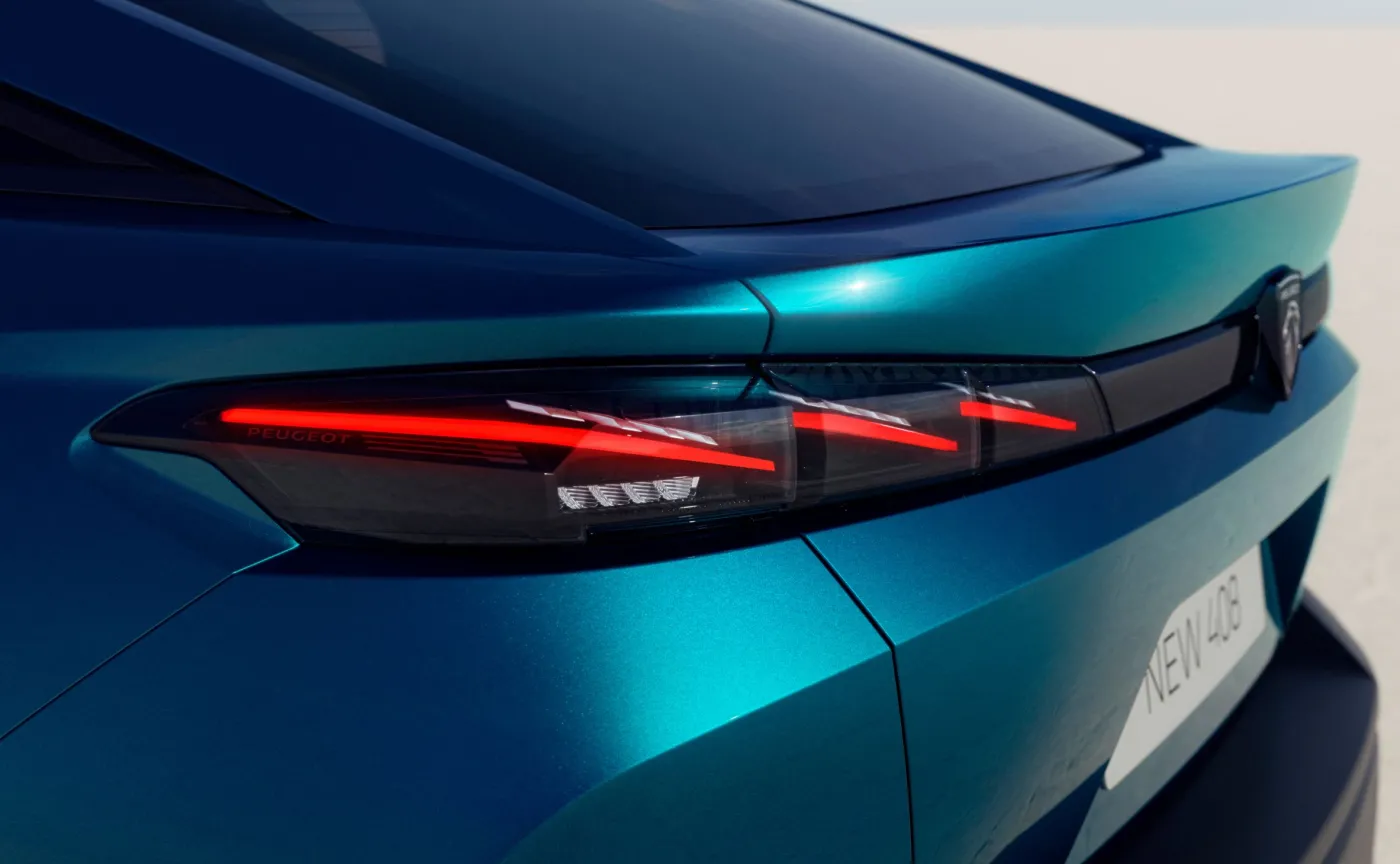Peugeot 408 sensacją. Francuzi złamali schemat