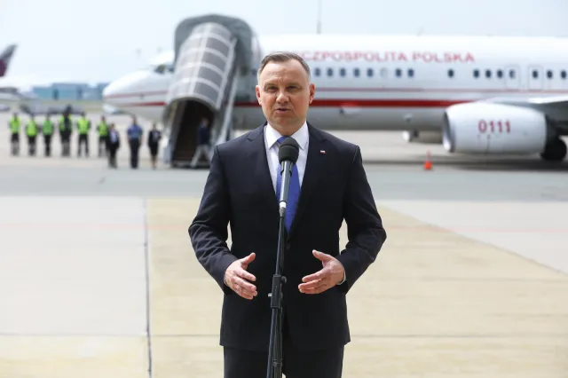 Andrzej Duda przed wylotem na szczyt NATO: Rosja partnerem? Czas zmienić to podejście