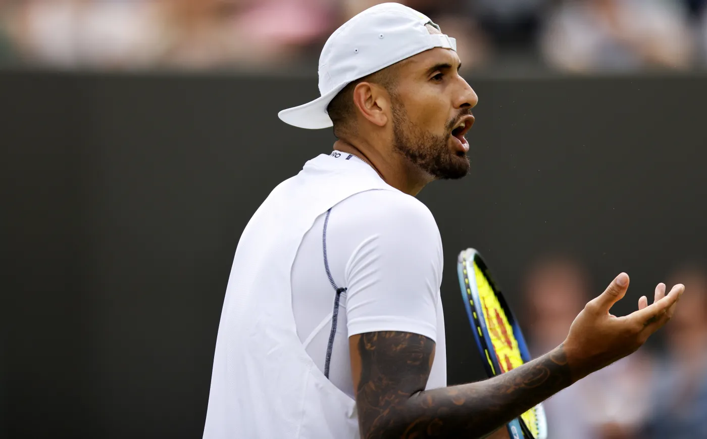 Nick Kyrgios musi zapłacić karę za splunięcie w kierunku kibica
