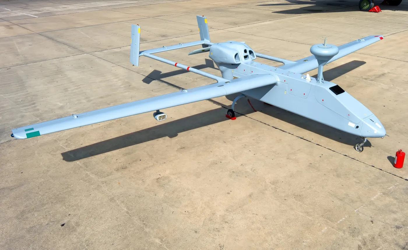 "Próbował znaleźć miejsce do ostrzału". Ukraińcy zestrzelili jeden z najdroższych dronów Rosji