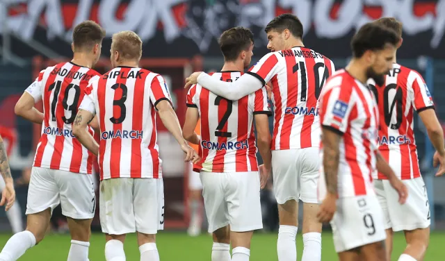 Siplak i van Amersfoort rozmontowali Piasta Gliwice [WYNIKI I TABELA]