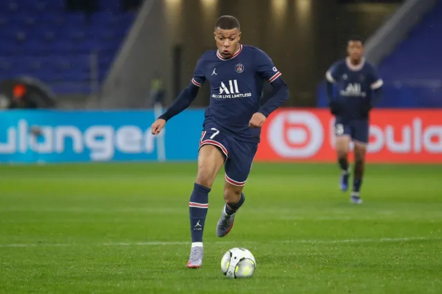 Nowy sezon Ligue 1 z wieloma Polakami, faworyt ten sam