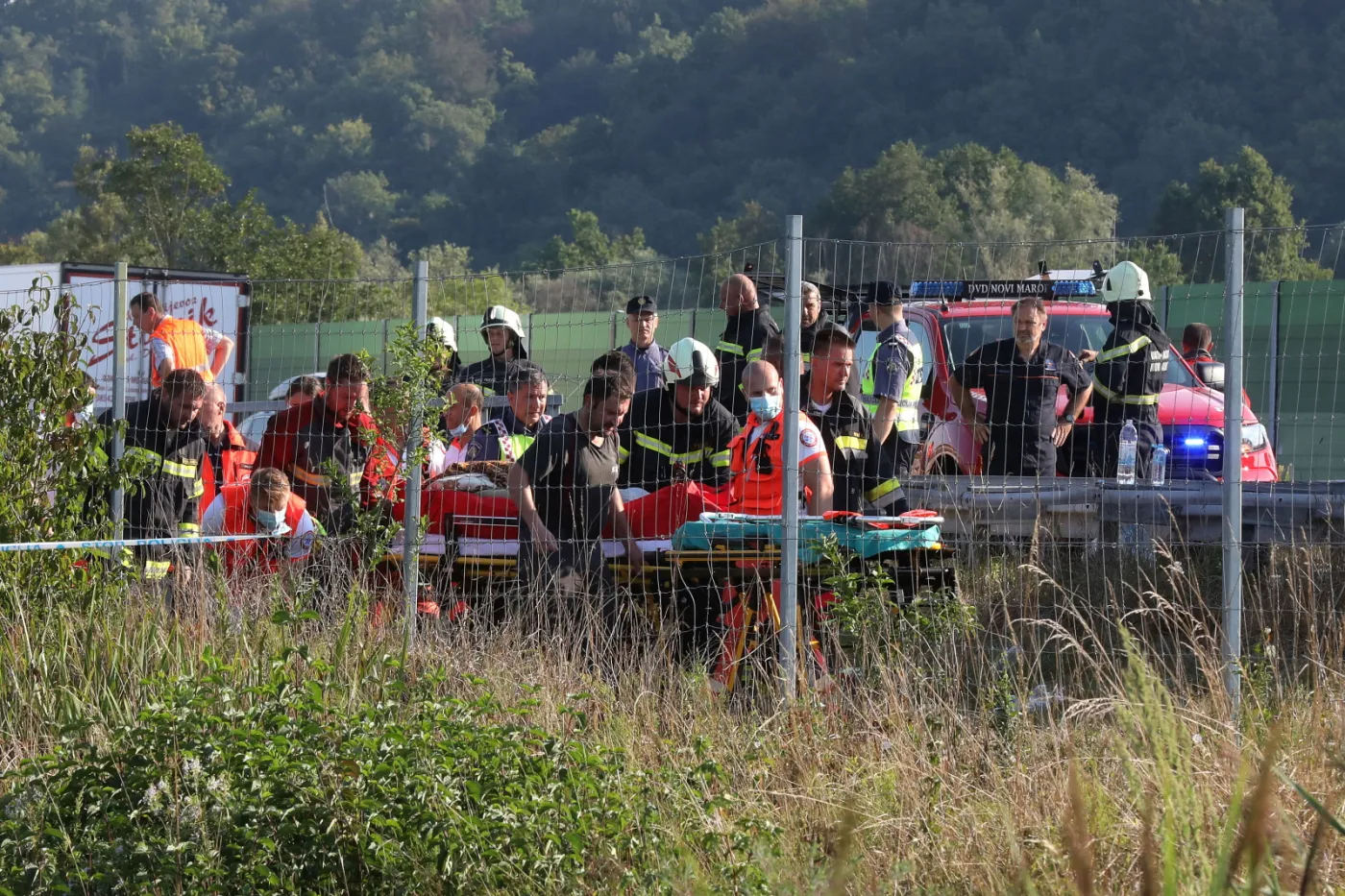 Pierwsi ranni w wypadku autokaru wrócili do Polski. "Są pod specjalistyczną opieką"