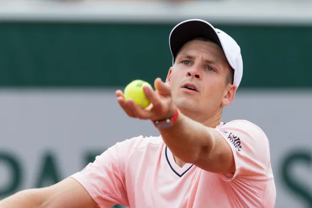 Kiepski występ Hurkacza w Waszyngtonie. Odpadł już po pierwszym meczu