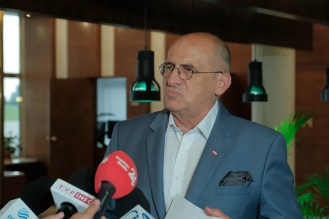 Rau: Wiz turystycznych dla Rosjan praktycznie nie będzie, przywileje się skończyły