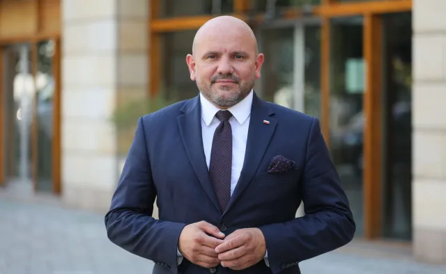 Kolejny poseł SP krytykuje ruch premiera. "Dymisja szefa GIOŚ była przedwczesna"