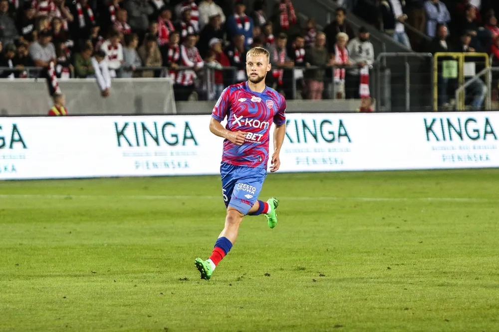 Poważna kontuzja piłkarza Rakowa Częstochowa