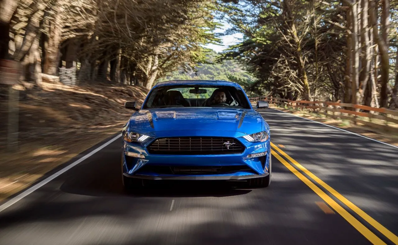 ford-mustang-37561450.jpg